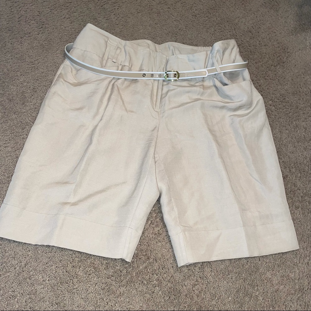 EMMA JAMES. bermuda shorts with belt